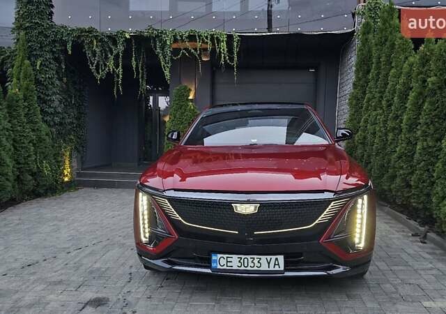 Красный Кадиллак Lyriq, объемом двигателя 0 л и пробегом 3 тыс. км за 53000 $, фото 1 на Automoto.ua