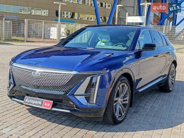 Синий Кадиллак Lyriq, объемом двигателя 0 л и пробегом 25 тыс. км за 46440 $, фото 1 на Automoto.ua