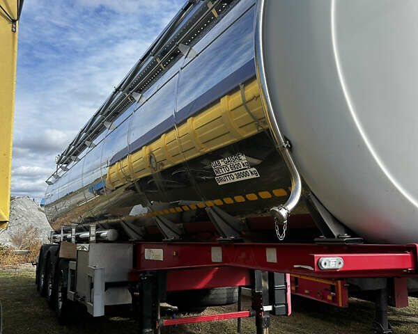 Красный Карди 39S3, объемом двигателя 0 л и пробегом 0 тыс. км за 30000 $, фото 1 на Automoto.ua