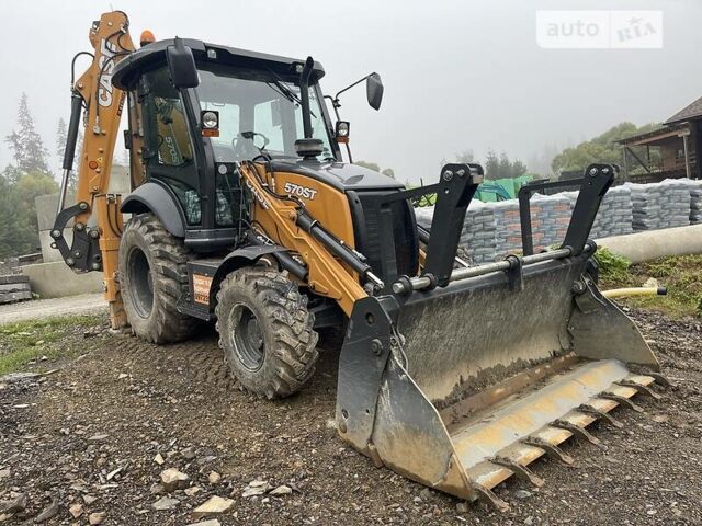 Оранжевый Кейс 570, объемом двигателя 3.9 л и пробегом 110 тыс. км за 73000 $, фото 1 на Automoto.ua