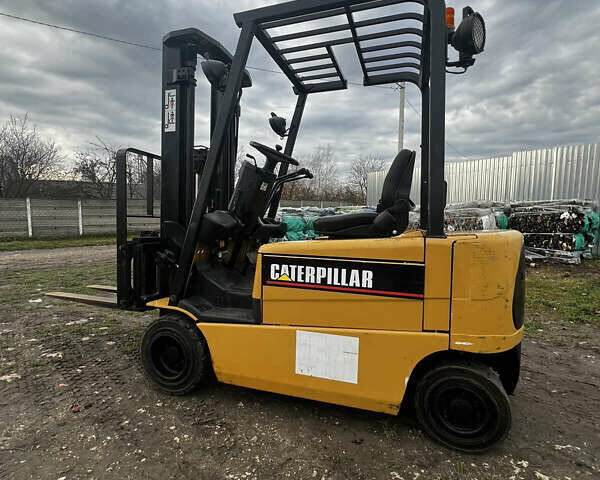 Жовтий Катерпіллер 20, об'ємом двигуна 0 л та пробігом 4 тис. км за 12333 $, фото 1 на Automoto.ua
