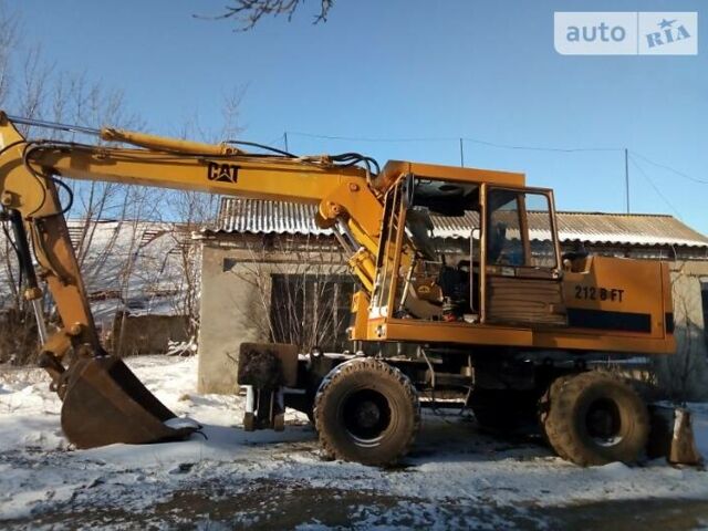 Катерпіллер 212, об'ємом двигуна 0 л та пробігом 17 тис. км за 15000 $, фото 1 на Automoto.ua