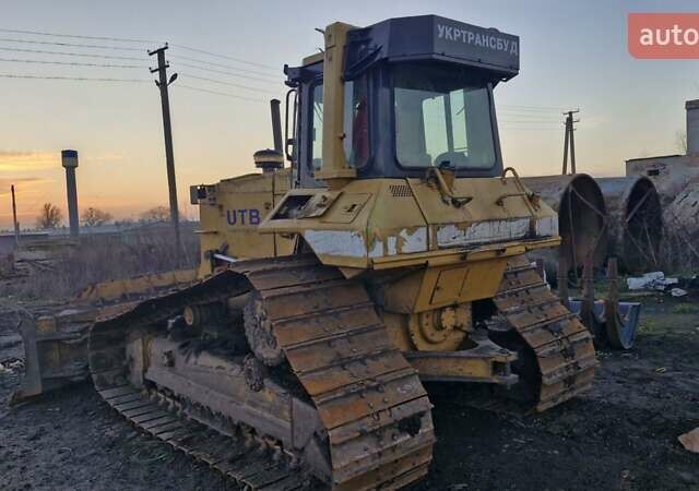 Желтый Катерпиллер D6M, объемом двигателя 6.6 л и пробегом 16 тыс. км за 50000 $, фото 1 на Automoto.ua
