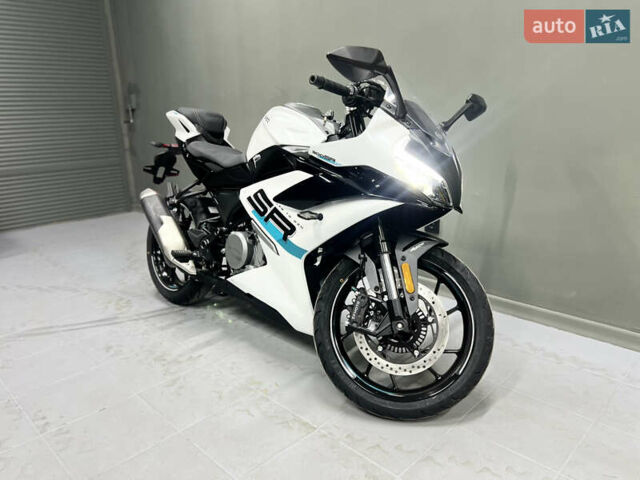 Белый СФ мото 300SR, объемом двигателя 0.3 л и пробегом 1 тыс. км за 4500 $, фото 1 на Automoto.ua