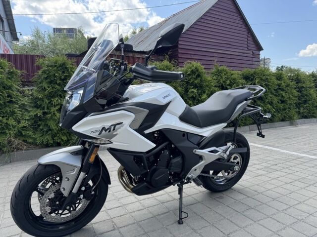 СФ мото 700MT, объемом двигателя 0.7 л и пробегом 0 тыс. км за 7600 $, фото 1 на Automoto.ua