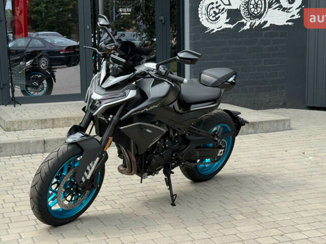 СФ мото 800NK, об'ємом двигуна 0.8 л та пробігом 0 тис. км за 9600 $, фото 1 на Automoto.ua