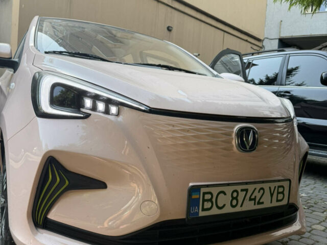 Бежевий Чанган E-Star, об'ємом двигуна 0 л та пробігом 4 тис. км за 11500 $, фото 1 на Automoto.ua
