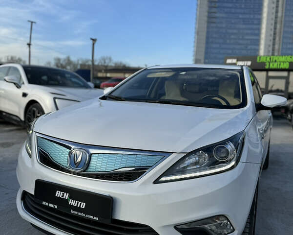 Білий Чанган Eado, об'ємом двигуна 0 л та пробігом 25 тис. км за 10500 $, фото 1 на Automoto.ua