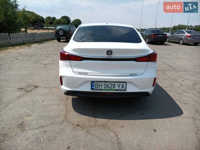 Белый Чанган Eado, объемом двигателя 0 л и пробегом 48 тыс. км за 17500 $, фото 1 на Automoto.ua