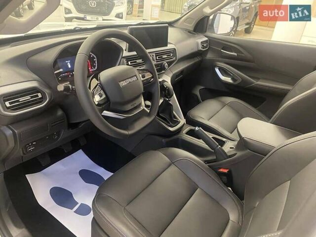 Белый Чанган Hunter, объемом двигателя 1.9 л и пробегом 1 тыс. км за 33008 $, фото 1 на Automoto.ua