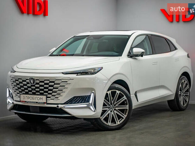 Белый Чанган Uni-K, объемом двигателя 2 л и пробегом 38 тыс. км за 25155 $, фото 1 на Automoto.ua