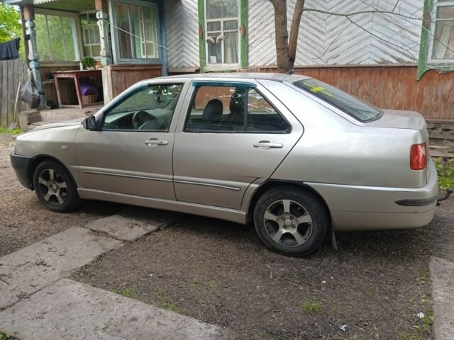 Бежевый Чери Амулет, объемом двигателя 1.6 л и пробегом 100 тыс. км за 1250 $, фото 1 на Automoto.ua