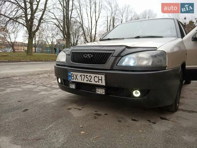 Бежевый Чери Амулет, объемом двигателя 1.6 л и пробегом 175 тыс. км за 1000 $, фото 1 на Automoto.ua
