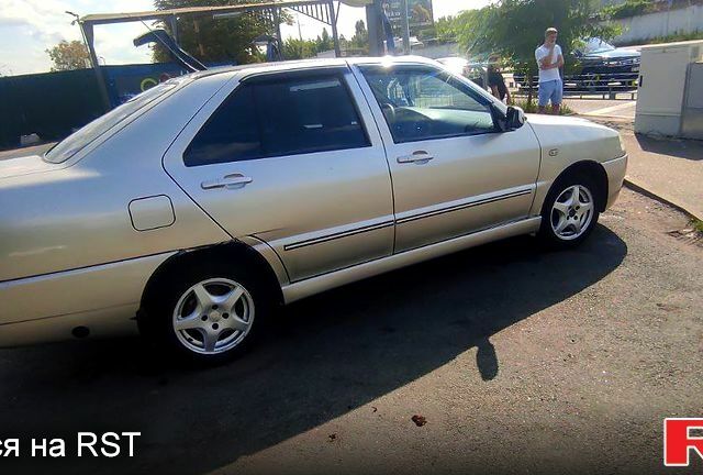 Бежевый Чери Амулет, объемом двигателя 1.6 л и пробегом 150 тыс. км за 1900 $, фото 1 на Automoto.ua