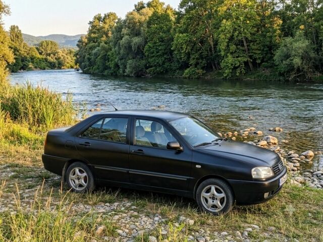 Черный Чери Амулет, объемом двигателя 1.6 л и пробегом 260 тыс. км за 1300 $, фото 1 на Automoto.ua
