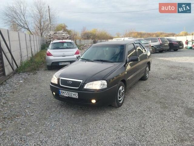 Чери Амулет 2007 в Житомире на Automoto.ua Черный Чери Амулет, объемом двигателя 1.6 л и пробегом 147 тыс. км за 1350 $, фото 1 на Automoto.ua