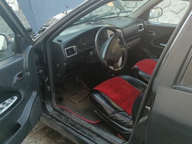 Черный Чери Амулет, объемом двигателя 1.6 л и пробегом 1 тыс. км за 1100 $, фото 1 на Automoto.ua