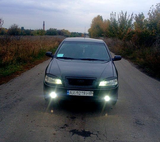 Чери Амулет 2007 в Краснокутске на Automoto.ua Черный Чери Амулет, объемом двигателя 1.6 л и пробегом 207 тыс. км за 1900 $, фото 1 на Automoto.ua