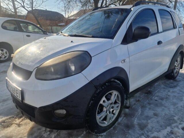 Белый Чери Бит, объемом двигателя 1.3 л и пробегом 131 тыс. км за 2700 $, фото 1 на Automoto.ua