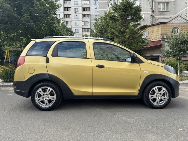 Желтый Чери Бит, объемом двигателя 1.3 л и пробегом 156 тыс. км за 3600 $, фото 1 на Automoto.ua