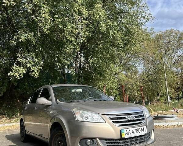 Коричневый Чери Е5, объемом двигателя 1.5 л и пробегом 203 тыс. км за 4000 $, фото 1 на Automoto.ua