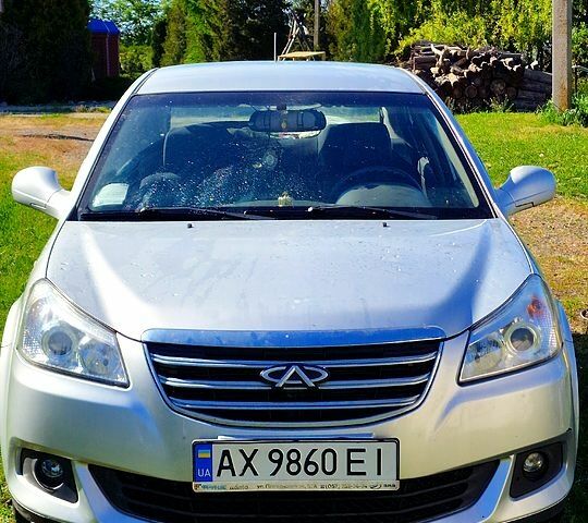 Серый Чери Е5, объемом двигателя 1.5 л и пробегом 95 тыс. км за 4000 $, фото 1 на Automoto.ua