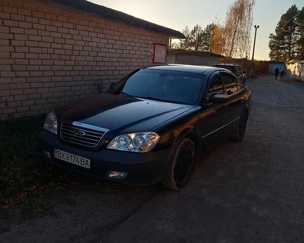 Чорний Чері Істар, об'ємом двигуна 2 л та пробігом 141 тис. км за 1500 $, фото 1 на Automoto.ua