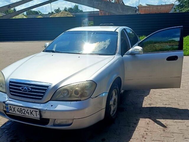 Сірий Чері Істар, об'ємом двигуна 2 л та пробігом 214 тис. км за 1500 $, фото 1 на Automoto.ua