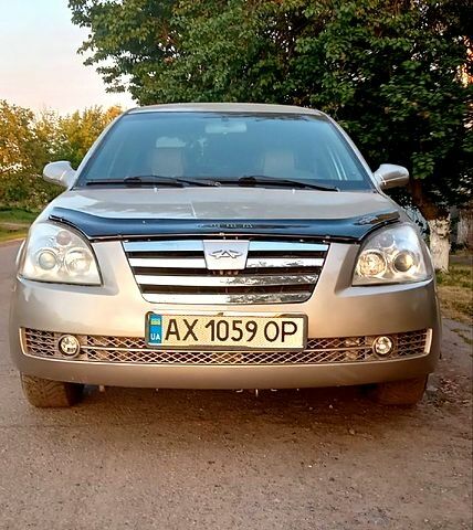Бежевый Чери Элара, объемом двигателя 2 л и пробегом 220 тыс. км за 3000 $, фото 1 на Automoto.ua