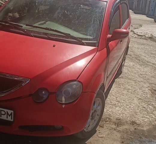 Красный Чери Джагги, объемом двигателя 1 л и пробегом 200 тыс. км за 1600 $, фото 1 на Automoto.ua
