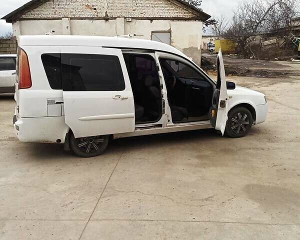 Белый Чери Карри, объемом двигателя 1.6 л и пробегом 190 тыс. км за 2500 $, фото 1 на Automoto.ua