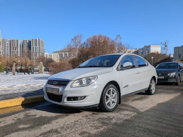 Белый Чери М11, объемом двигателя 1.6 л и пробегом 173 тыс. км за 3800 $, фото 1 на Automoto.ua