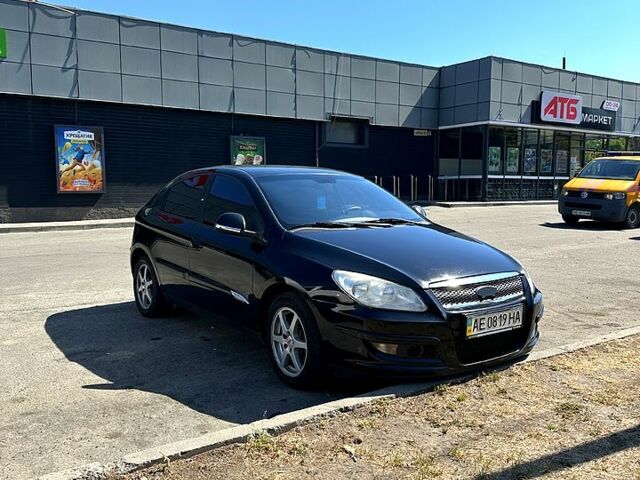 Черный Чери М11, объемом двигателя 1.6 л и пробегом 112 тыс. км за 3100 $, фото 1 на Automoto.ua