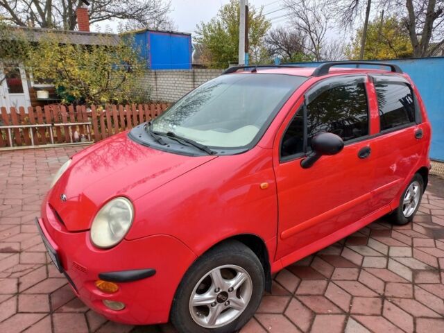 Красный Чери М11, объемом двигателя 1.1 л и пробегом 100 тыс. км за 2600 $, фото 1 на Automoto.ua