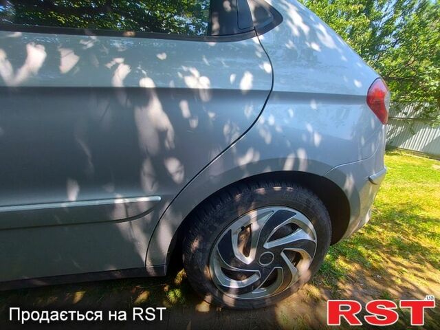 Серый Чери М11, объемом двигателя 1.6 л и пробегом 100 тыс. км за 3000 $, фото 1 на Automoto.ua
