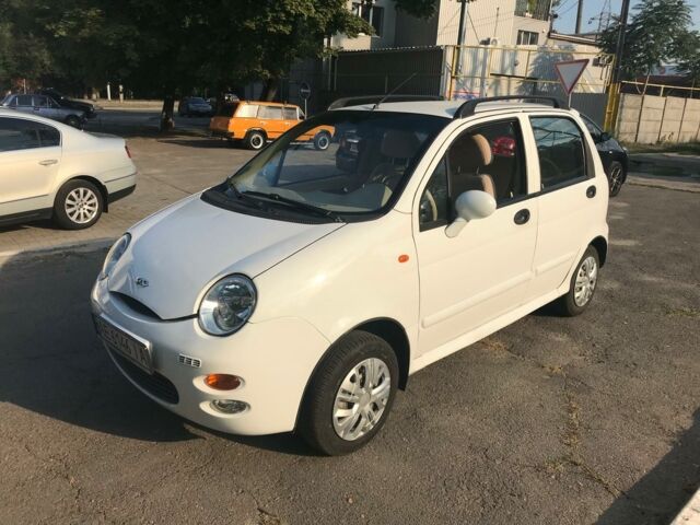 Білий Чері Кью Кью, об'ємом двигуна 1.1 л та пробігом 54 тис. км за 4300 $, фото 1 на Automoto.ua