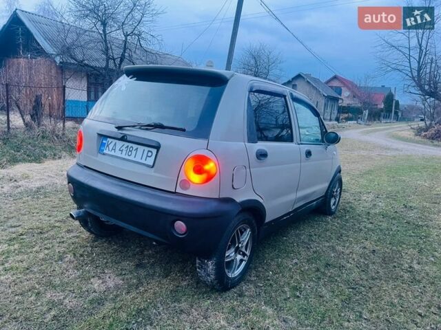 Бежевый Чери Кью Кью, объемом двигателя 1.08 л и пробегом 200 тыс. км за 1200 $, фото 1 на Automoto.ua