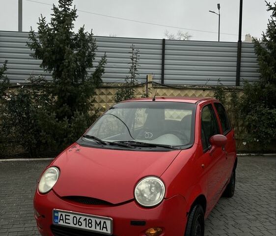 Красный Чери Кью Кью, объемом двигателя 1.1 л и пробегом 162 тыс. км за 2300 $, фото 1 на Automoto.ua