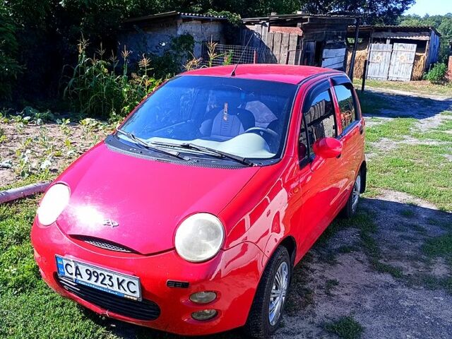 Красный Чери Кью Кью, объемом двигателя 1.1 л и пробегом 130 тыс. км за 2000 $, фото 1 на Automoto.ua