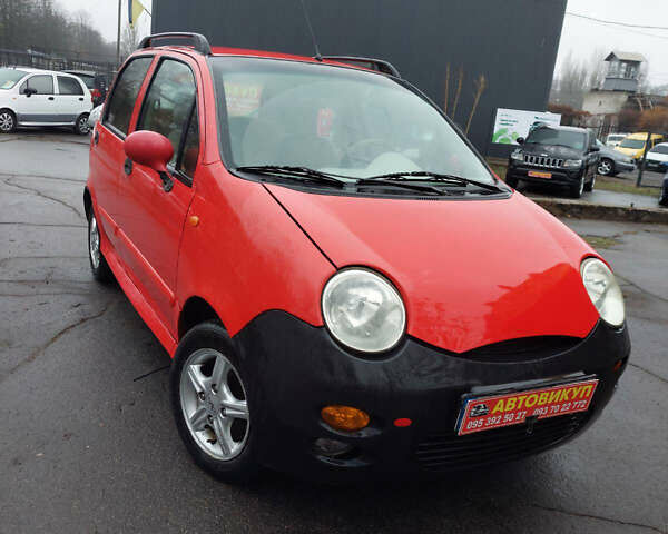 Красный Чери Кью Кью, объемом двигателя 1.08 л и пробегом 110 тыс. км за 1999 $, фото 1 на Automoto.ua