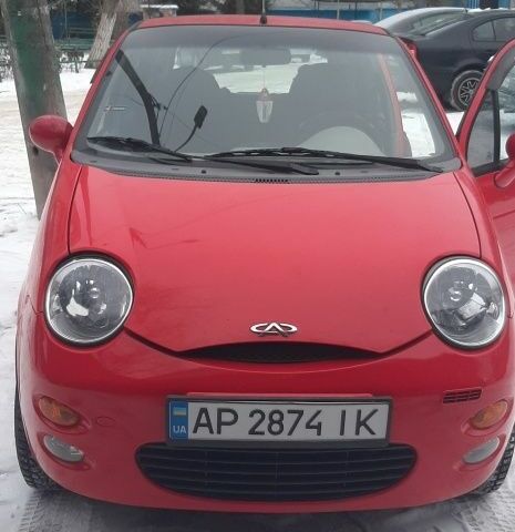 Красный Чери Кью Кью, объемом двигателя 1.1 л и пробегом 88 тыс. км за 2200 $, фото 1 на Automoto.ua