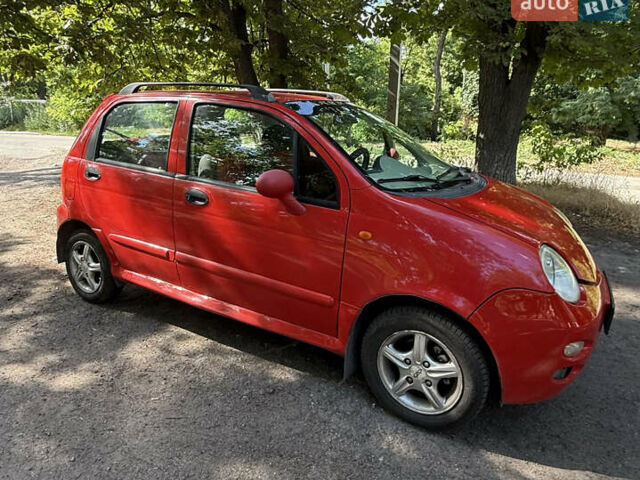 Червоний Чері Кью Кью, об'ємом двигуна 1.1 л та пробігом 108 тис. км за 2300 $, фото 1 на Automoto.ua
