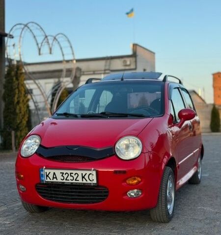 Красный Чери Кью Кью, объемом двигателя 1.08 л и пробегом 75 тыс. км за 2200 $, фото 1 на Automoto.ua