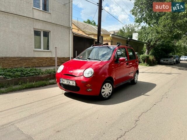 Красный Чери Кью Кью, объемом двигателя 1.08 л и пробегом 95 тыс. км за 2150 $, фото 1 на Automoto.ua