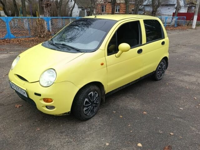 Желтый Чери Кью Кью, объемом двигателя 1 л и пробегом 18 тыс. км за 1500 $, фото 1 на Automoto.ua