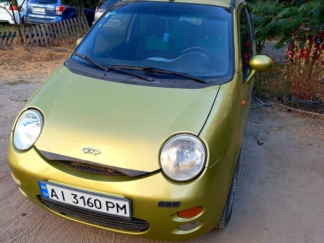 Желтый Чери Кью Кью, объемом двигателя 1.1 л и пробегом 140 тыс. км за 2200 $, фото 1 на Automoto.ua