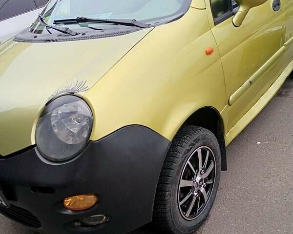 Жовтий Чері Кью Кью, об'ємом двигуна 1.1 л та пробігом 164 тис. км за 1561 $, фото 1 на Automoto.ua