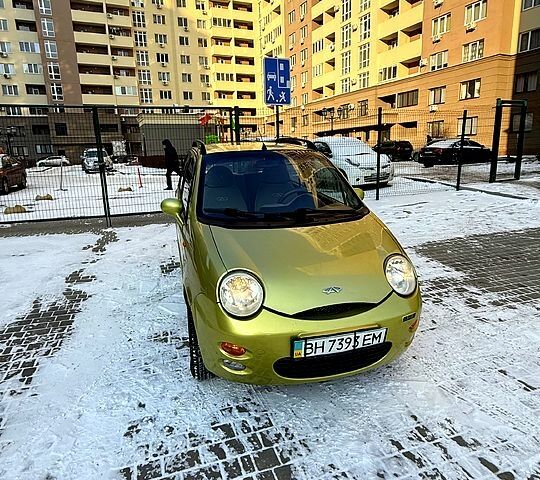 Желтый Чери Кью Кью, объемом двигателя 1 л и пробегом 880 тыс. км за 2900 $, фото 1 на Automoto.ua