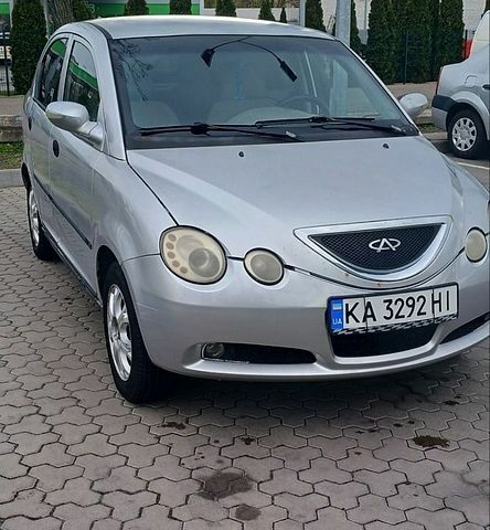 Серый Чери Кью Кью, объемом двигателя 1.3 л и пробегом 130 тыс. км за 1400 $, фото 1 на Automoto.ua