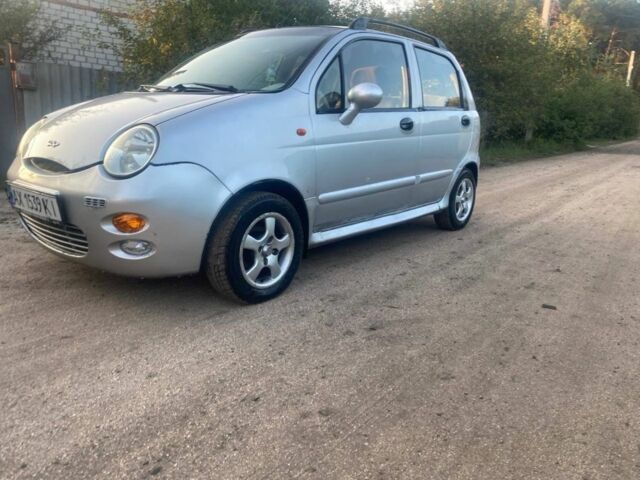 Серый Чери Кью Кью, объемом двигателя 1.1 л и пробегом 200 тыс. км за 1900 $, фото 1 на Automoto.ua